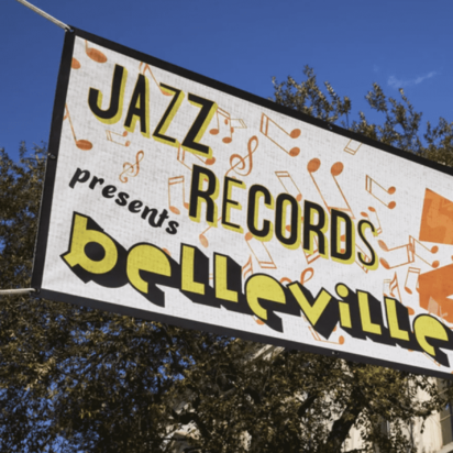 Outdoor banner sign