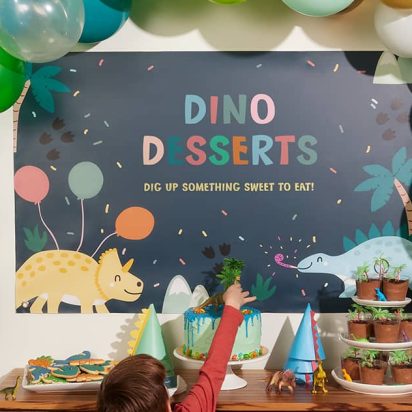 Dino's Desserts balloon display