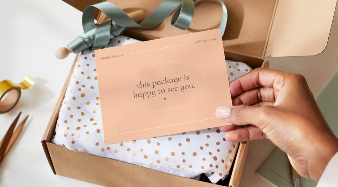 How to Write a Postcard: Personal Message Card in Gift Packaging