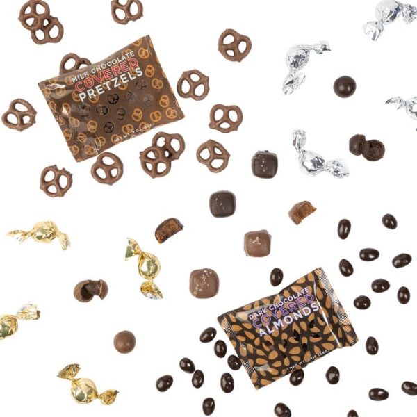 Gourmet treats chocolate mailer wedding favors for guests