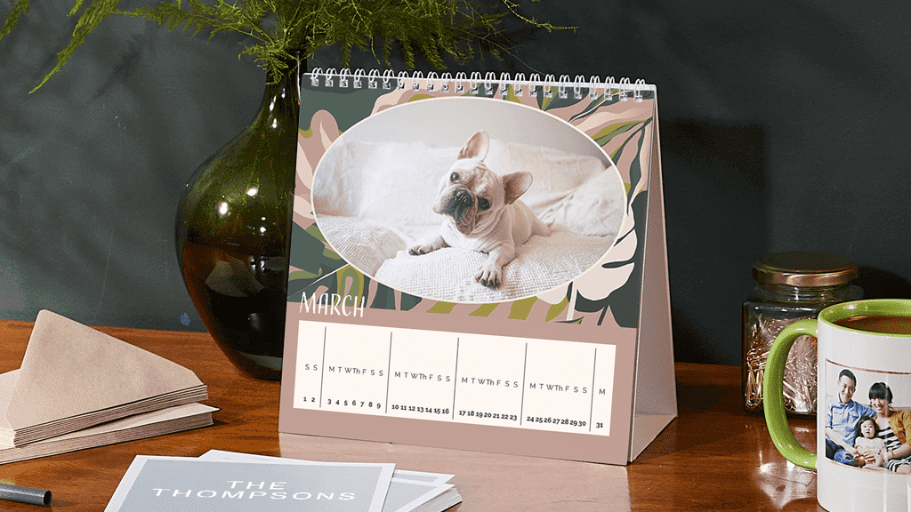 How to Create a Photo Calendar | VistaPrint