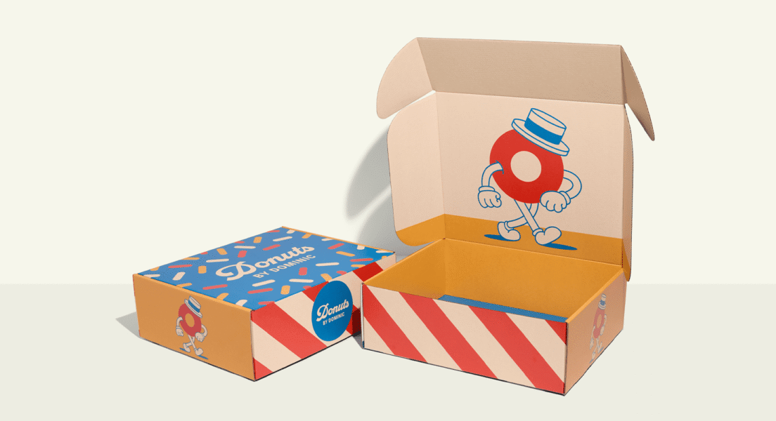 Mailer box design example with custom printed e-commerce packaging and branded interior